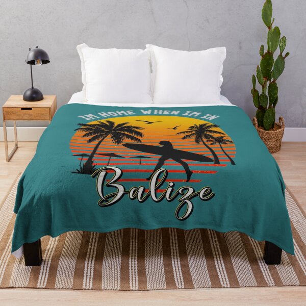 Artikelvorschau, Belize Retro-Sonnenuntergang-Palmen-Surfermädchen entworfen und verkauft von TipTopTapo.