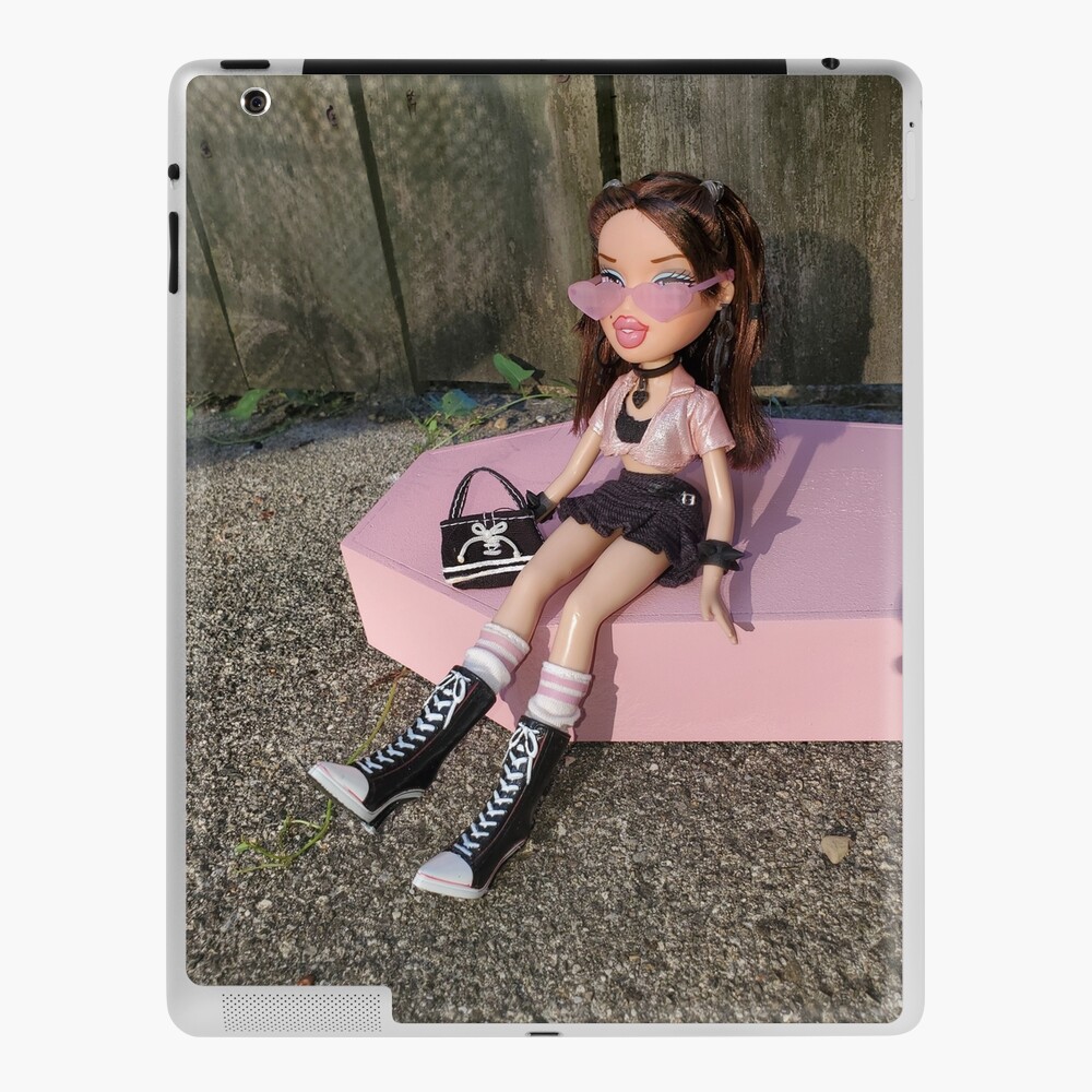 Bratz Midnight Dance Greeting Card for Sale by Phoebemorritt