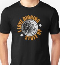 Metal detecting tshirt - great gift for treausre hunters and metal detectorists Unisex T-Shirt