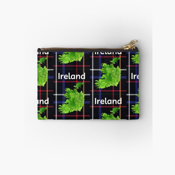 Artikelvorschau, Irland Karte Schachbrettmuster Hintergrund entworfen und verkauft von IrishPOD.