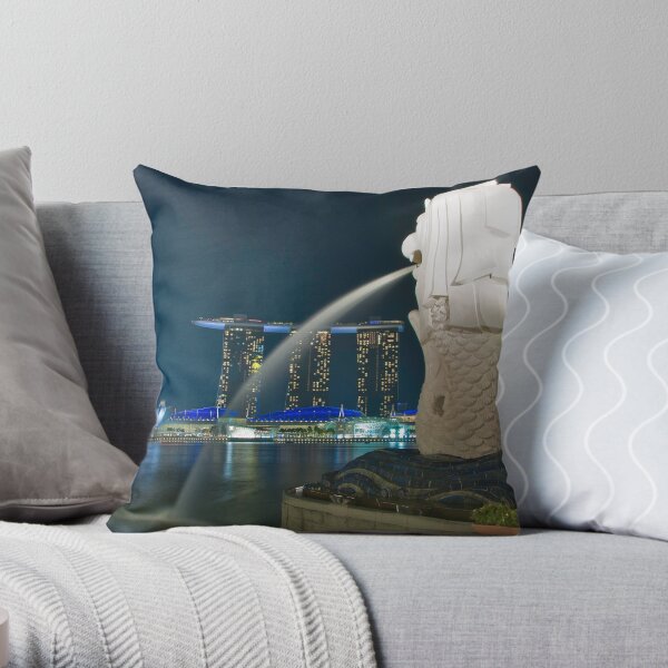 Merlion Throw Pillow