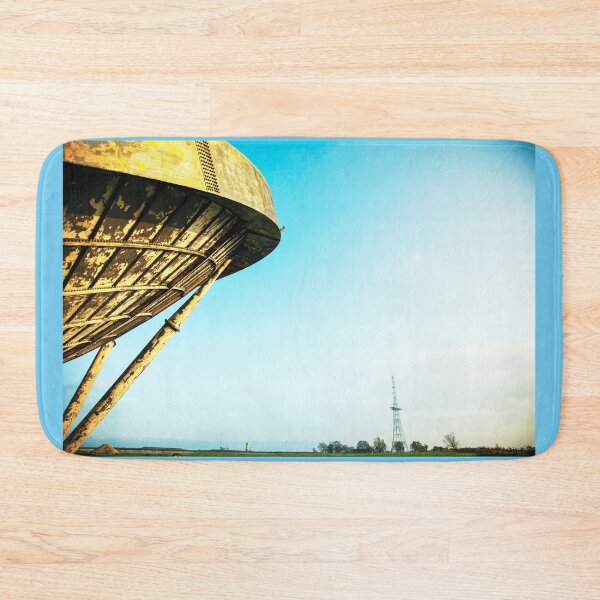 Item preview, RAF Stenigot Radar Dish And Mast, Lincolnshire,UK designed and sold by Paul Thompson Photography.