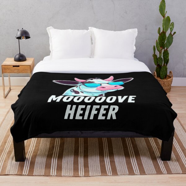 Item preview, Mover novilla vaca divertida designed and sold by TrendTastic.