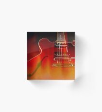 Bloque acrílico Gibson ES-335 en el fuego