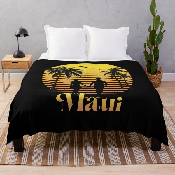 Artikelvorschau, Romantische Flitterwochen bei Sonnenuntergang auf Maui im Retro-Stil entworfen und verkauft von TipTopTapo.