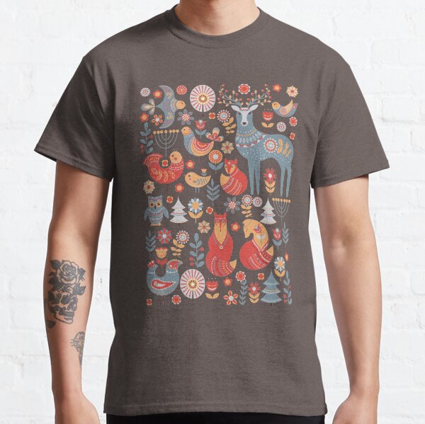 Seamless pattern with winter forest, deer, owl and Fox. The Scandinavian style. Classic T-Shirt
