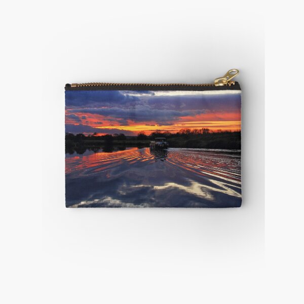 Artikelvorschau, Segeln in den Sonnenuntergang entworfen und verkauft von Paul Bettison.