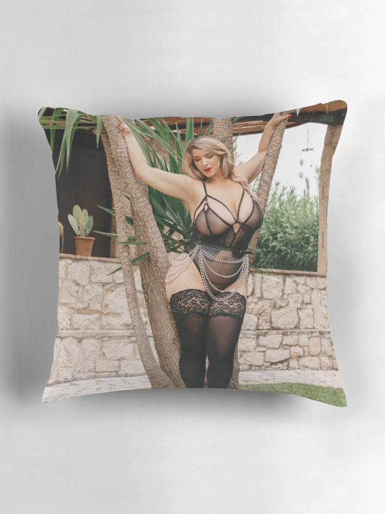 Kitty Amore in Lingerie Sexy Big Boobs, Curvy BBW Lingerie Female Nude  Model Kitty Amore Pose" Pillow for Sale by TheKittyAmore | Redbubble