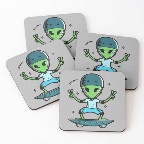 Artikelvorschau, Lustiger Alien auf UFO-Skateboard entworfen und verkauft von AndrewStep.