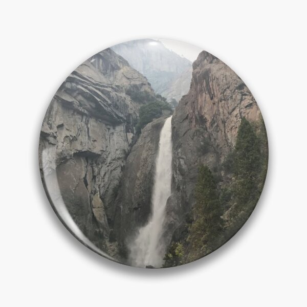 Artikelvorschau, Untere Yosemite Falls entworfen und verkauft von emikat-art.