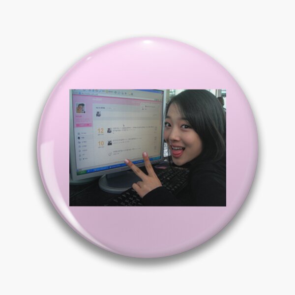 Item preview, f(x) Sulli Choi Jinri McBling Y2K 2nd Gen Kpop designed and sold by larosebisou.