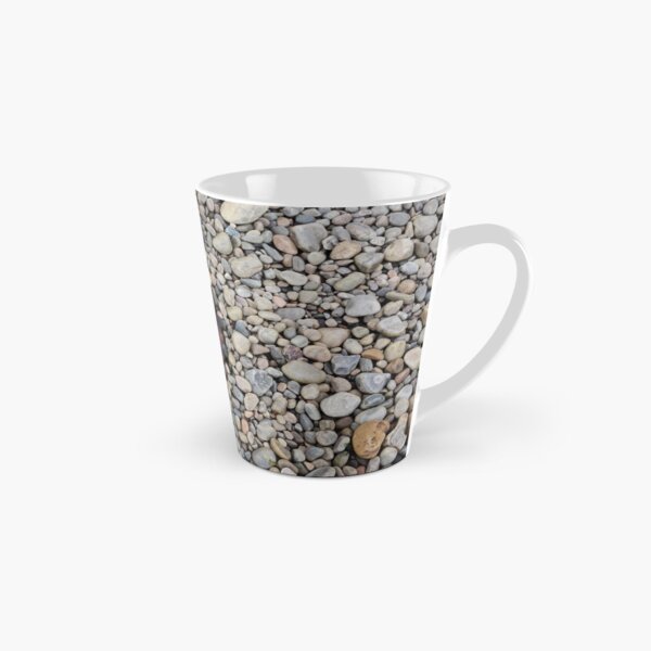 Jellyfish on a bed of pebbles Tall Mug