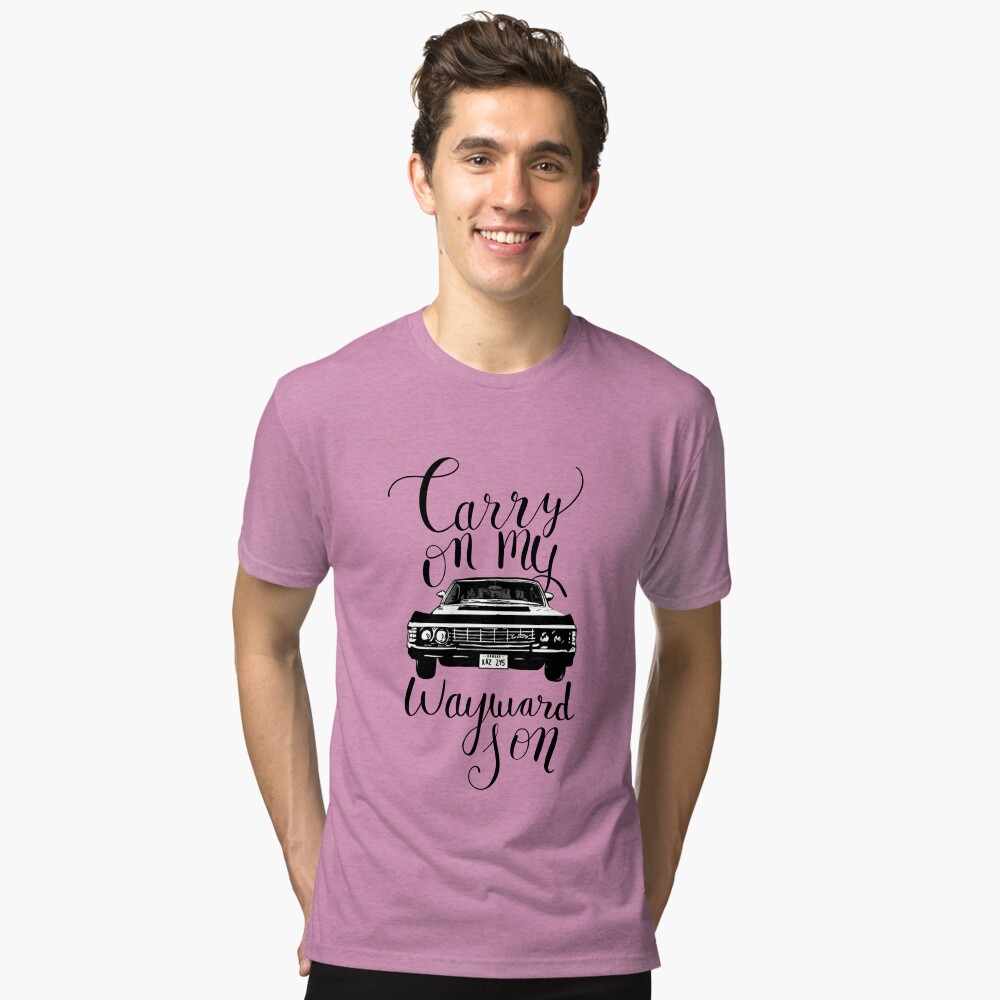 Aperçu de l'œuvre T-shirt chiné créée et vendue par Haleyperetic.