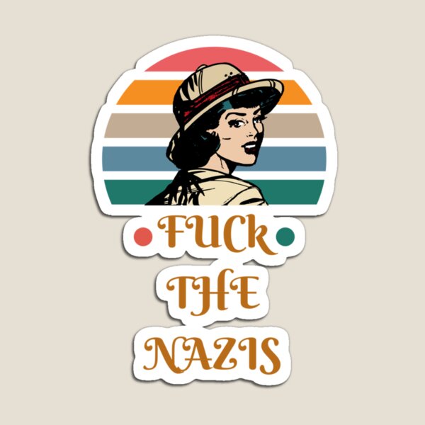Vista previa del artículo con la obra «ponche nazis retro», diseñado y vendido por ScienTeeshirt.