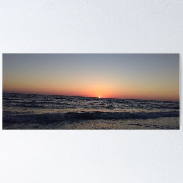 Artikelvorschau, Sonnenuntergang am Strand 2 entworfen und verkauft von MeggyMayDesigns.