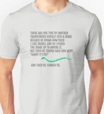 Camiseta unisex Y luego me apuñaló.