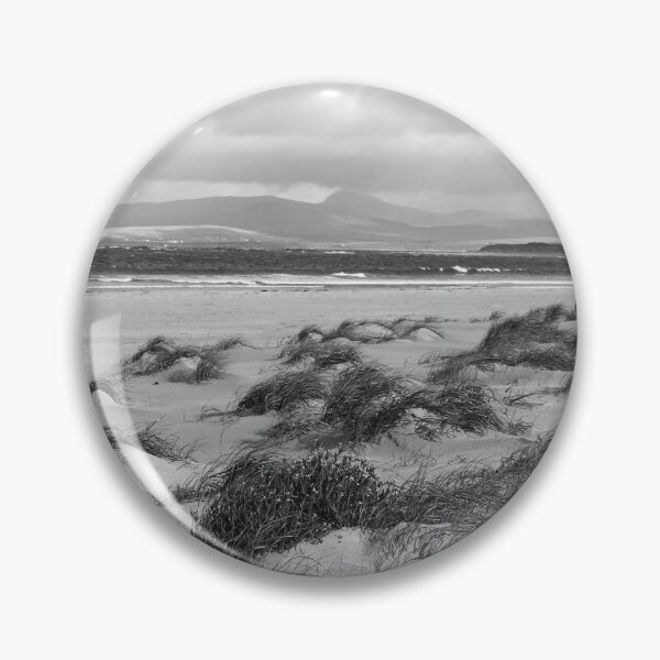 Artikelvorschau, Narin Beach County Donegal Schwarz und Weiß entworfen und verkauft von eddiebarronshop.