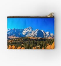 Autumn trekking in the alpine Pusteria valley Studio Pouch
