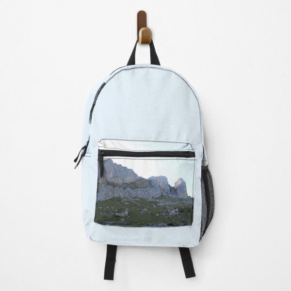 Vista previa del artículo con la obra «Montes Pilatus, Suiza», diseñado y vendido por MGMSolutions.