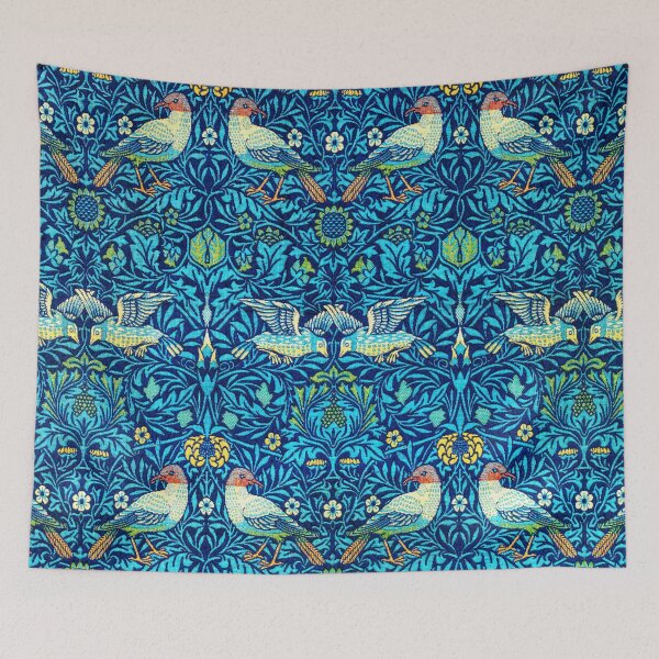 Aperçu de l'œuvre Fleurs bleues 'Birds' vintage de William Morris créée et vendue par ScavengerStyle.