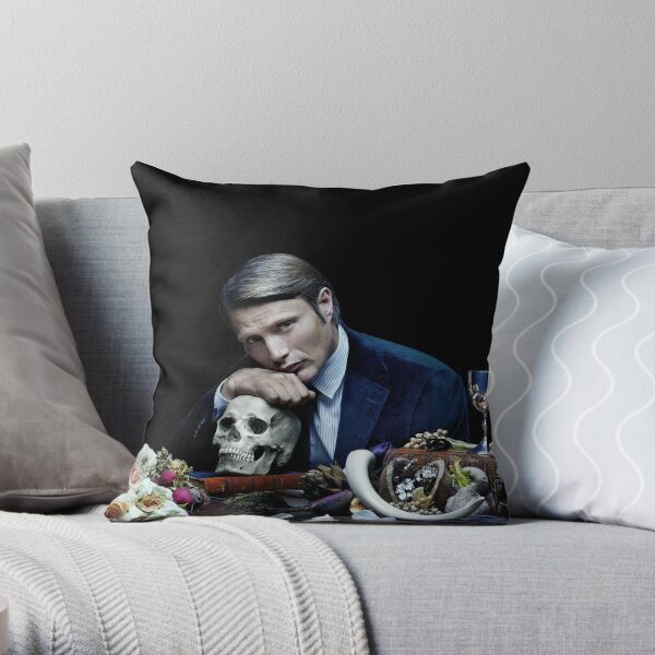 https://ih1.redbubble.net/image.469631997.9077/throwpillow,small,600x-bg,f8f8f8-c,0,120,600,600.jpg