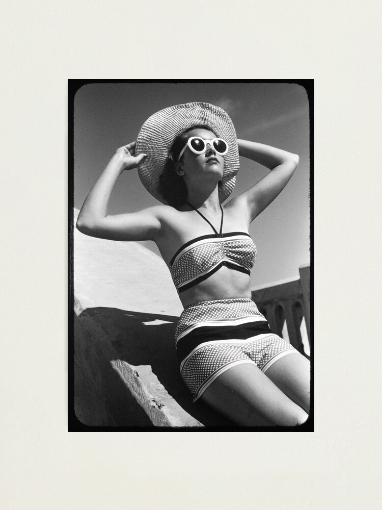 Inspiration: Beach Fashion in the 1950s - Ultra Swank