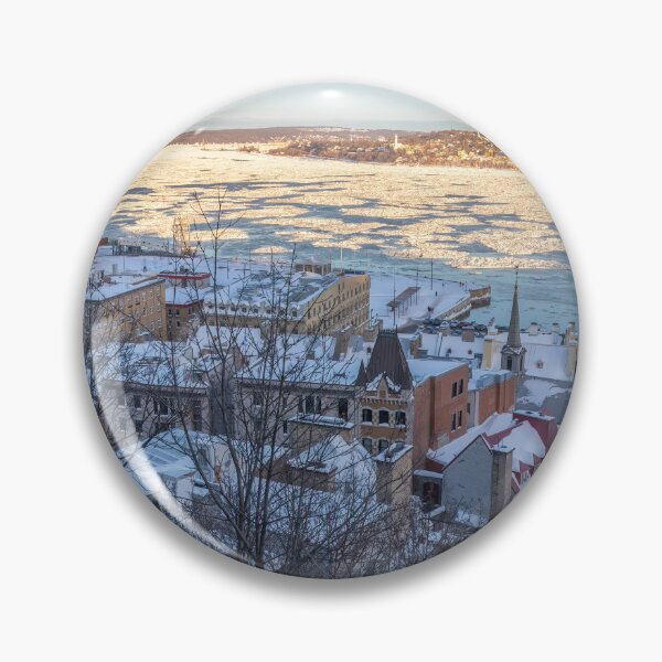 Artikelvorschau, Quebec, Kanada, Winter, Schnee mit Blick auf den St. Lawrence River entworfen und verkauft von SafariByMarisa.