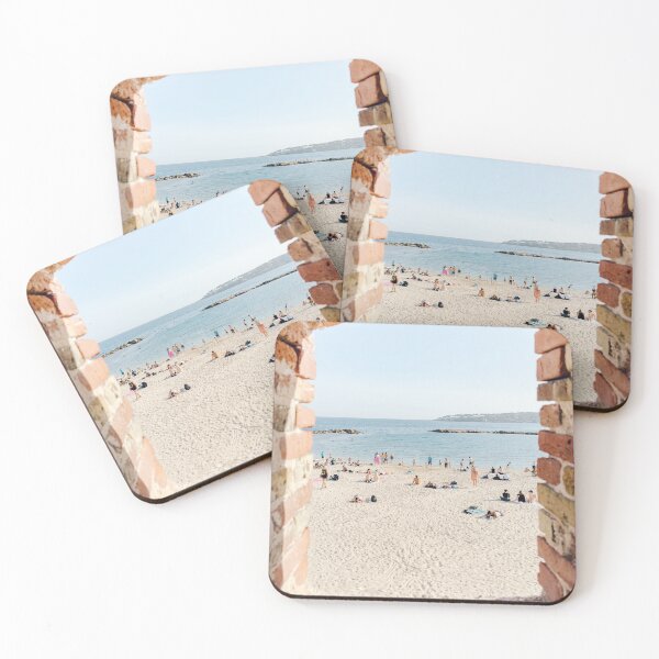 Artikelvorschau, Menschen auf Antibes Beach Print, Frankreich Reisen, French Riviera Cote D'Azur Print, Summer Beach Print entworfen und verkauft von radub85.