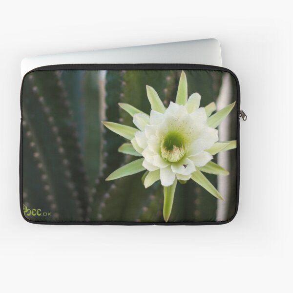 Princess of the Night - Blooming with Bee Laptop Sleeve