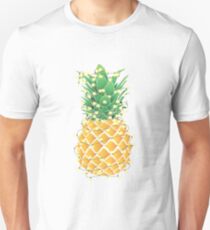 Christmas Pineapple Tree Unisex T-Shirt