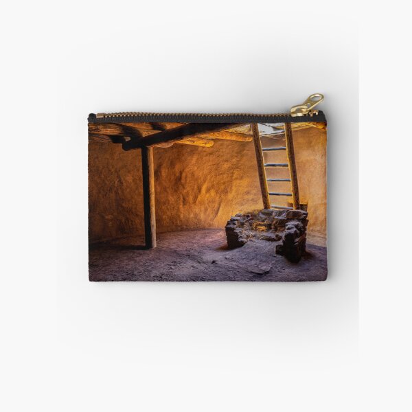 Artikelvorschau, Kiva im Pecos National Historic Park - NM entworfen und verkauft von Kathy Weaver.
