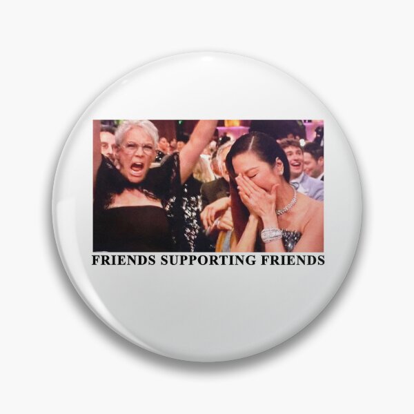 Artikelvorschau, Freunde, die Freunde unterstützen (Michelle Yeoh und Jamie Lee Curtis) entworfen und verkauft von DedicatedStore.