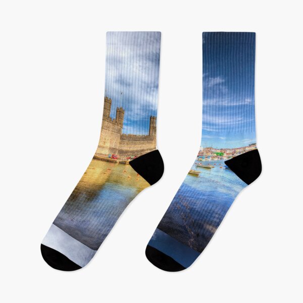 Item preview, Panorama del castillo de Caernarfon, Gales, Reino Unido designed and sold by Paul Thompson Photography.
