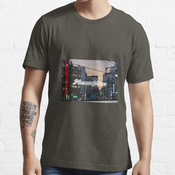 Heaven's Fate Tokyo Hintergrund Essential T-Shirt