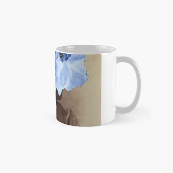 consider the lily (el lirio) Classic Mug