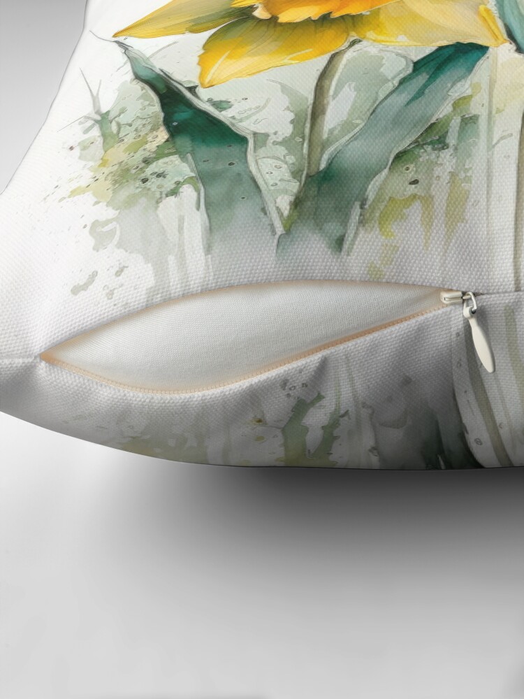 Aperçu 2 sur 4. Coussin avec l'œuvre Jonquilles créée et vendue par brandonv111.