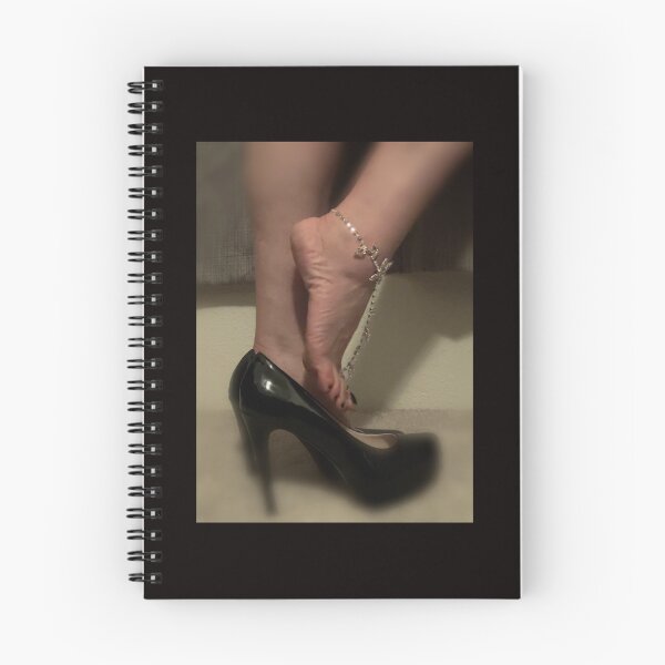 Artikelvorschau, Sexy schwarze High Heels und Fußkettchen entworfen und verkauft von GiveLoveGetLove.