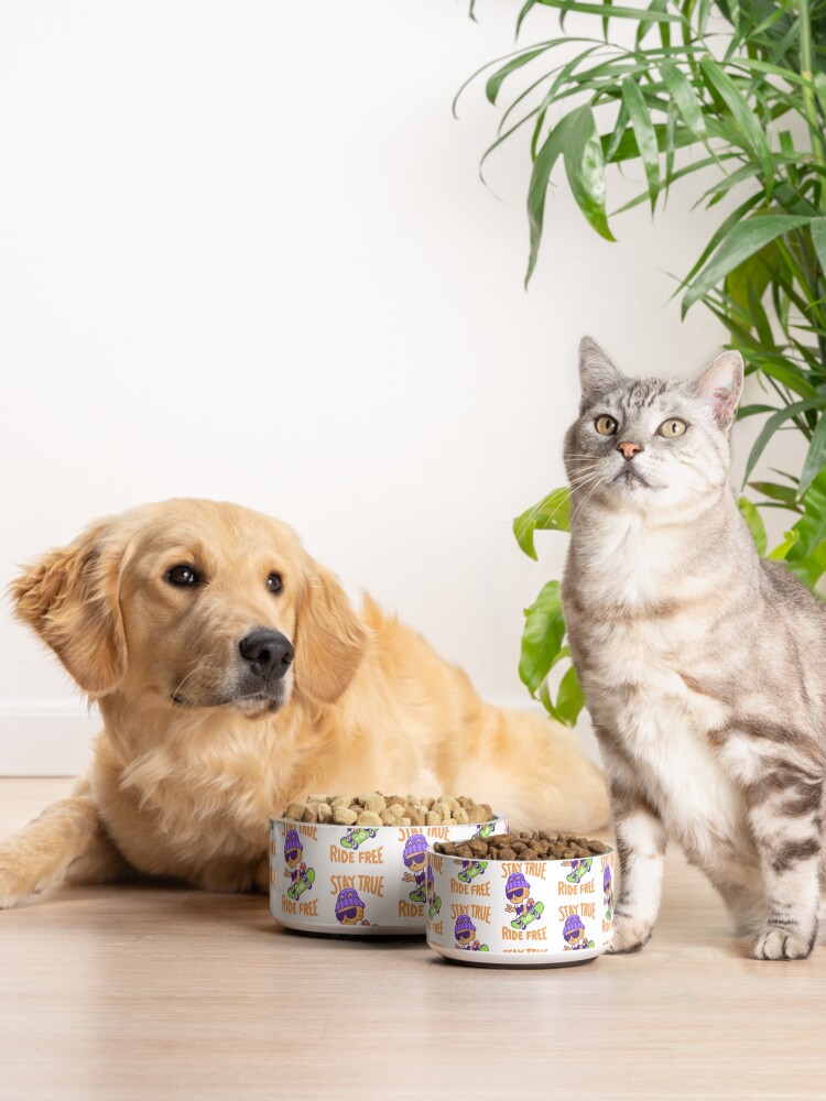 Alternate view of Cat Stay true Ride Free Color Pet Bowl