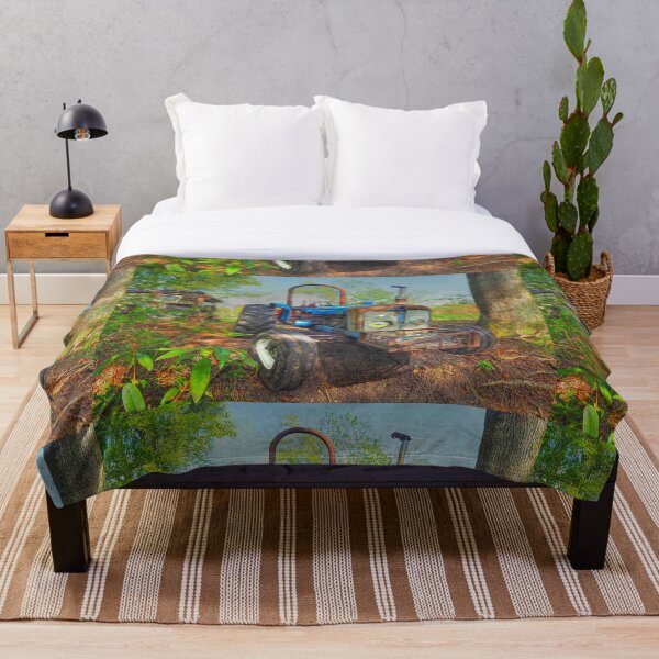 Item preview, Tractor Azul Ford Fordson Super Major 1960 designed and sold by OBTImaging.