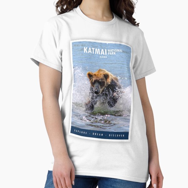 Katmai NP - Grizzly bear charging a salmon  Classic T-Shirt