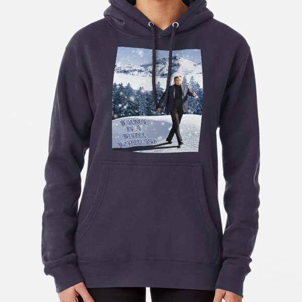 Walken in einem Winterwunderland Hoodie