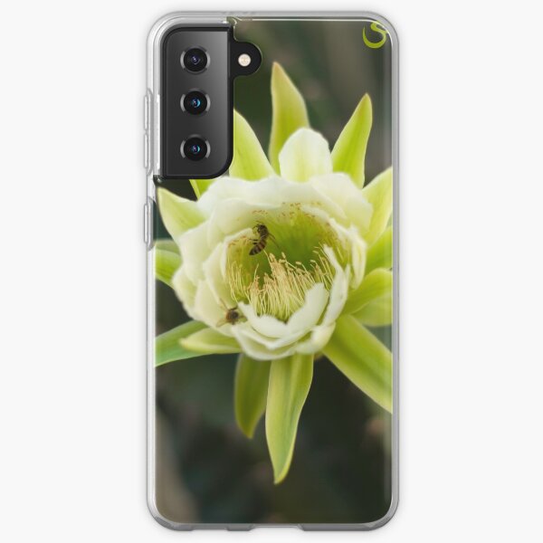 Princess of the Night - Bloom with Playful Bees Samsung Galaxy Soft Case