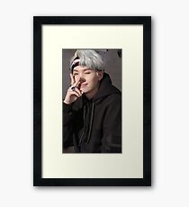 Lámina enmarcada BTS Suga
