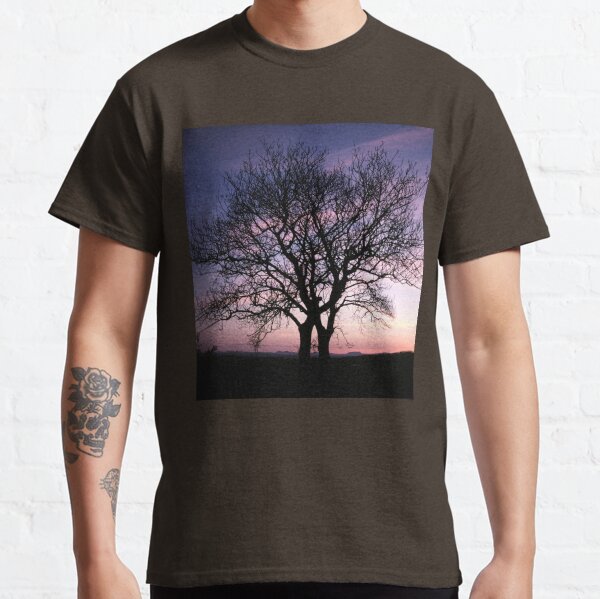 Two Trees embracing Classic T-Shirt