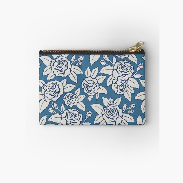 Artikelvorschau, ROSEN-MUSTER AUF BLAU entworfen und verkauft von Phanya-Style.