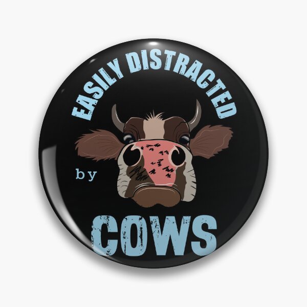 Artikelvorschau, Easily Distracted by Cows entworfen und verkauft von Zurickdesigns.