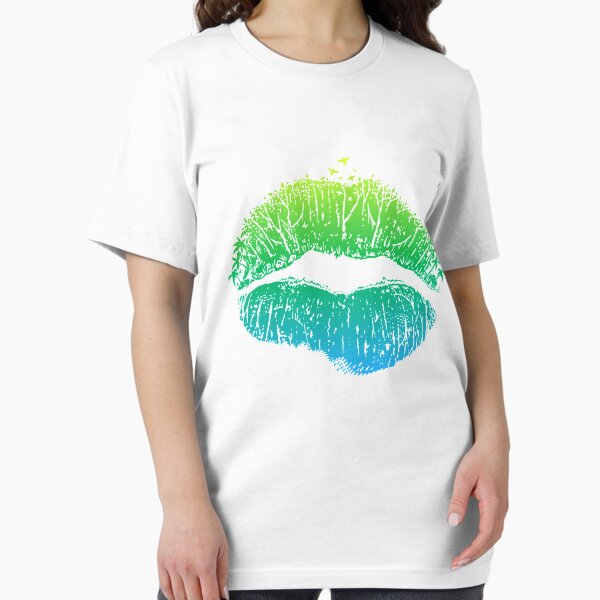 Kiss Island Essential T-Shirt