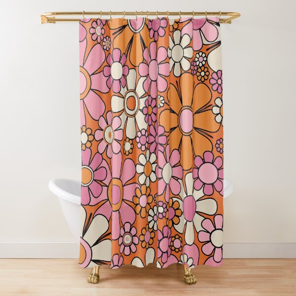 Vista previa del artículo con la obra «Retro Garden Flowers Groovy 60s 70s Patrón floral en rosa thuliano, naranja, beige crema y negro», diseñado y vendido por kierkegaard.
