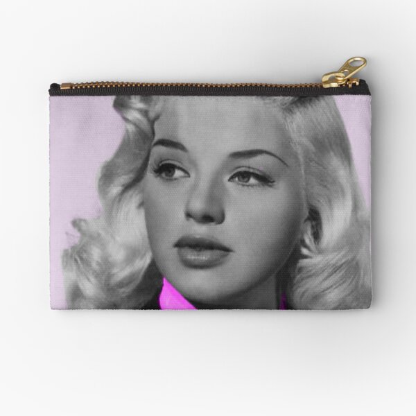 Aperçu de l'œuvre Diana Dors avec foulard rose créée et vendue par carmencuarzo.