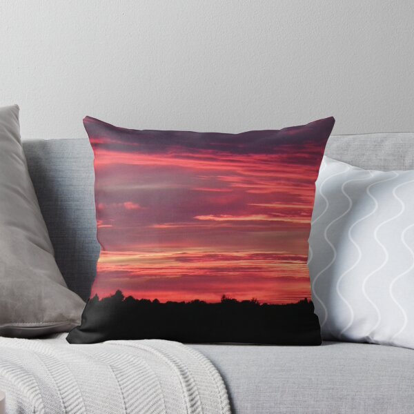 Artikelvorschau, September's First Sunset entworfen und verkauft von Hannah Saveall.